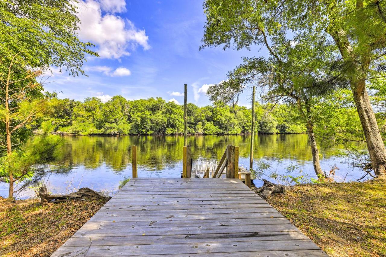 Charming Abode With Dock On The Suwannee River Bell المظهر الخارجي الصورة