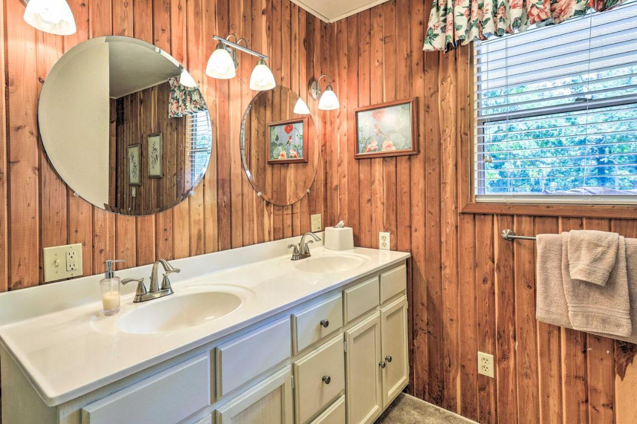 Charming Abode With Dock On The Suwannee River Bell المظهر الخارجي الصورة